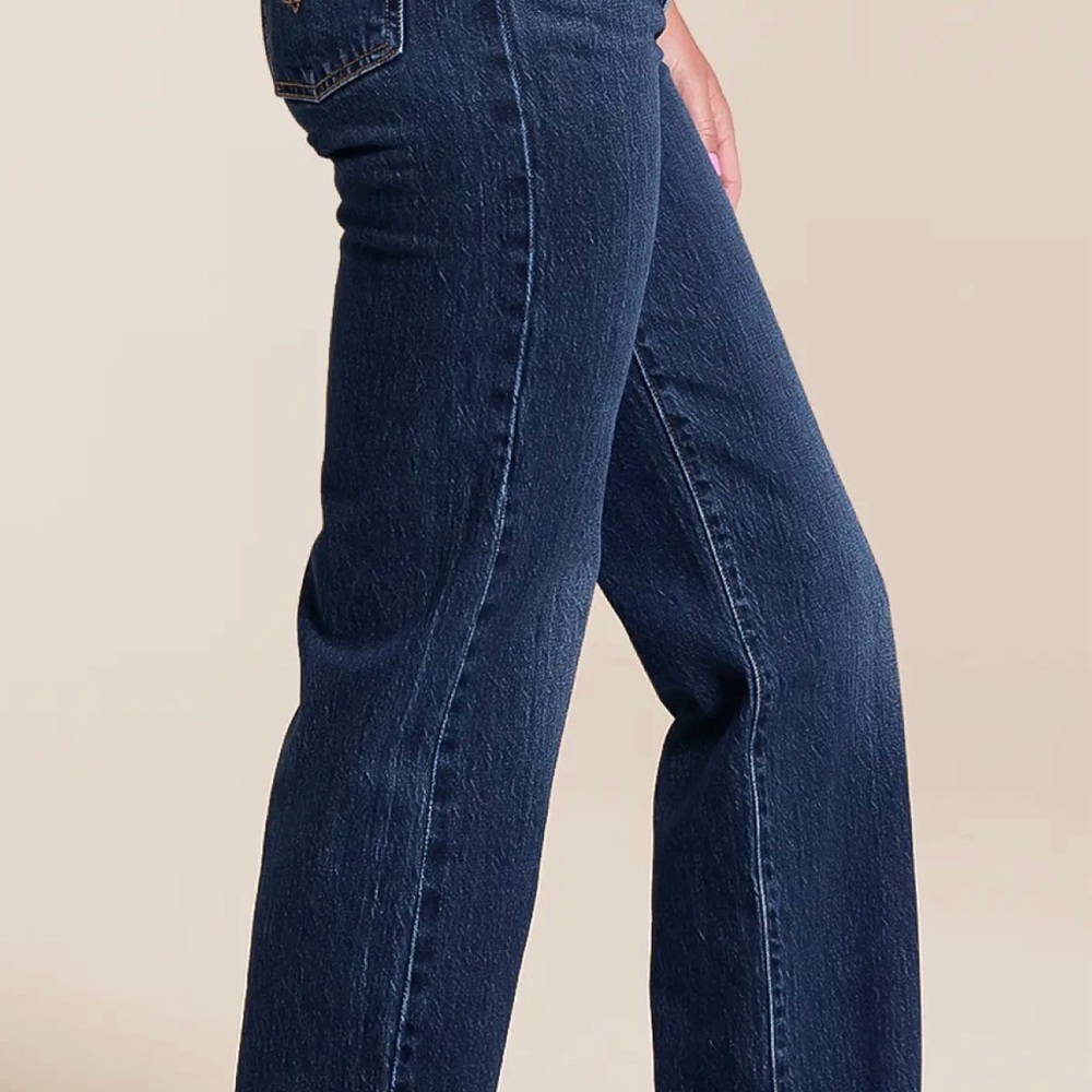 Levi’s Premium Ribcage Stretch - Picture 5 of 9